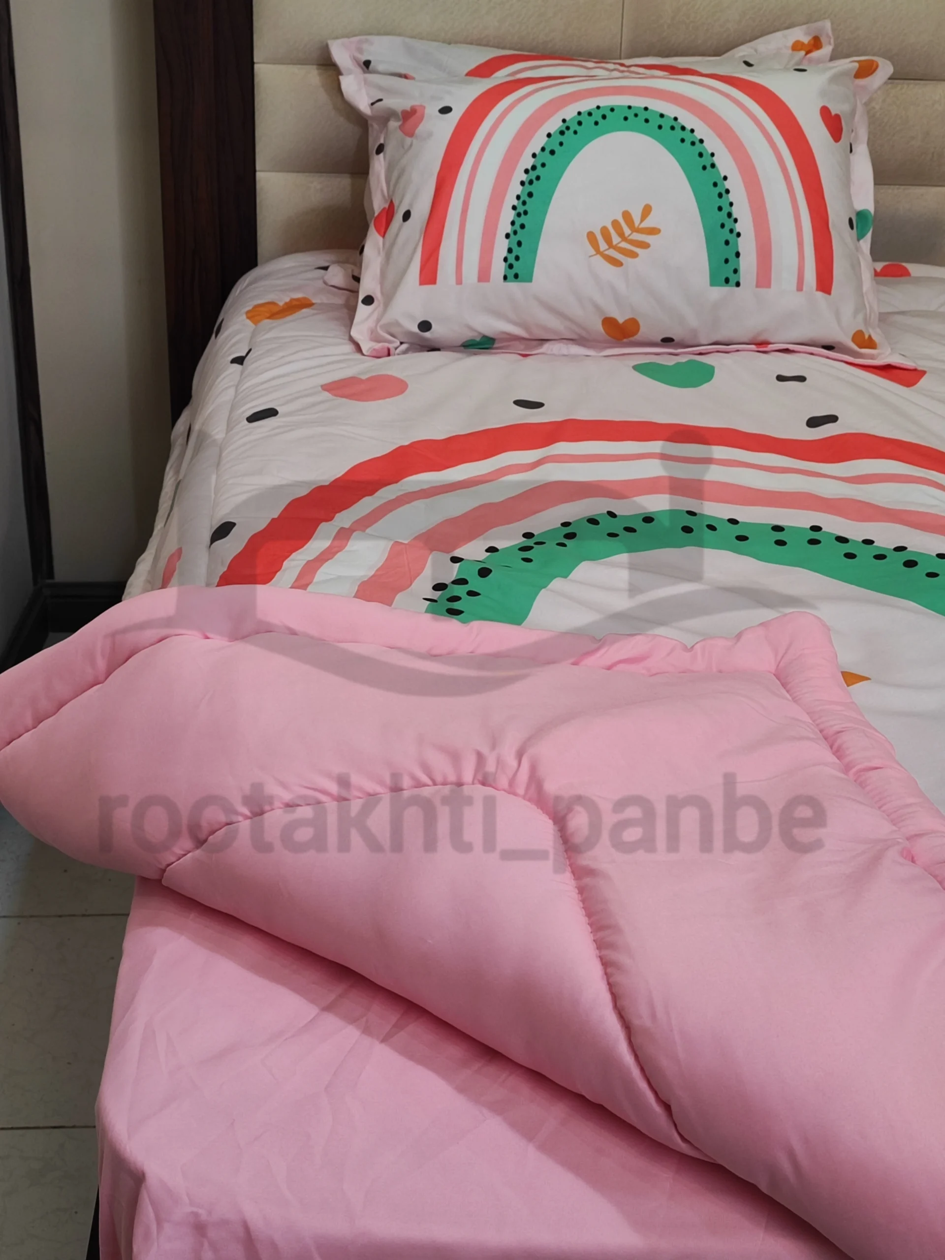 Pink rainbow 3D bedspread for girls.1