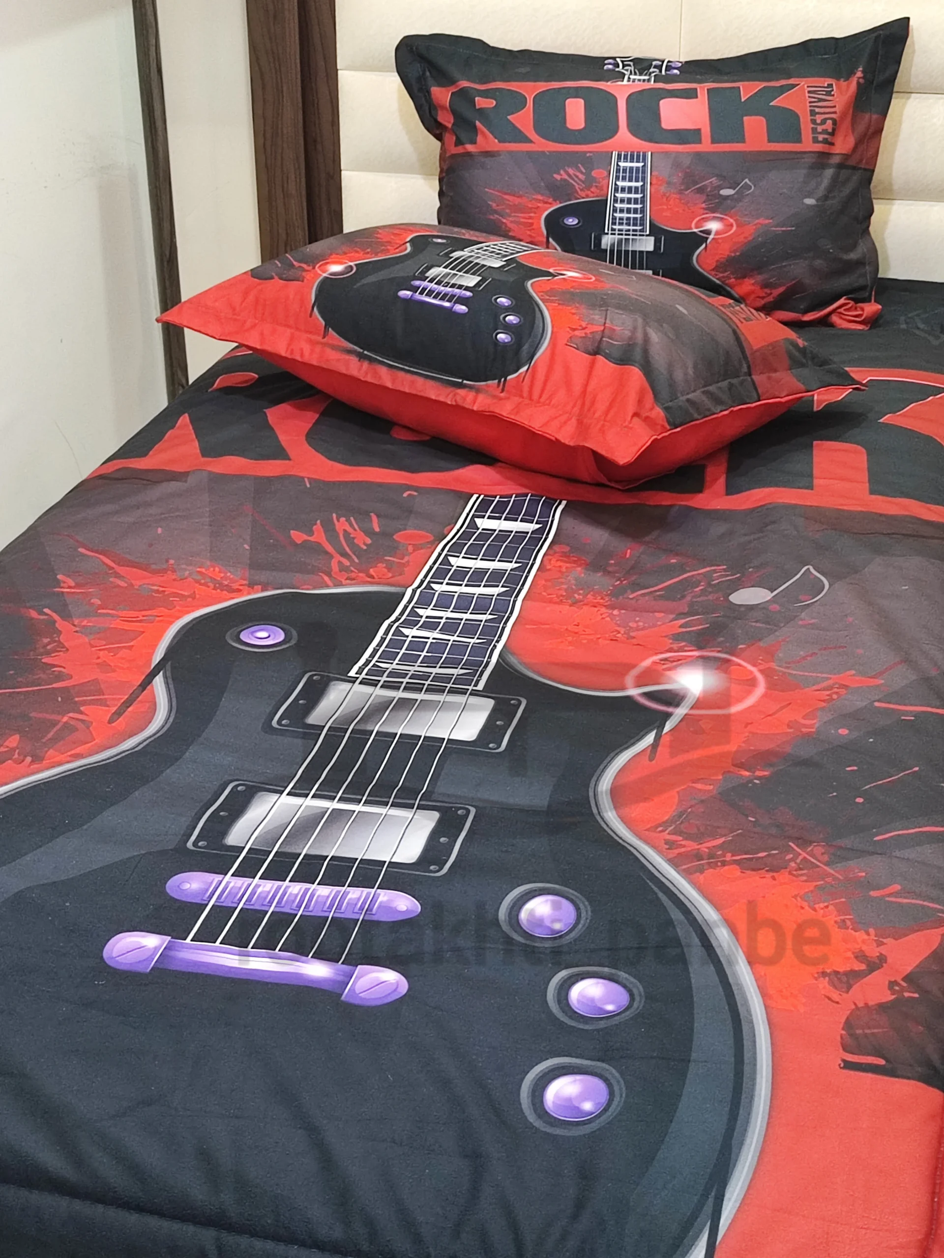 Red guitar sport 3D bedspread.3